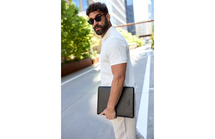 Twój nowy symbol jakości: Męski Biwuar ze skóry – Elegancja, która zachwyca.